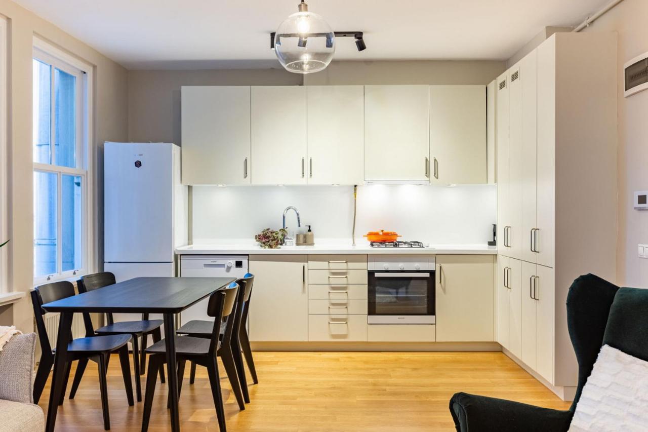 Апартаменты Mesmerizing Flat With Bosphorus View In Beyoglu Стамбул Экстерьер фото